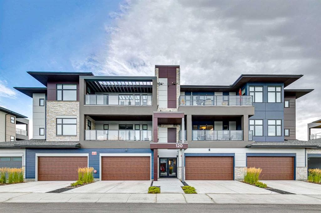 301, 120 Marina Cove SE — photo 1