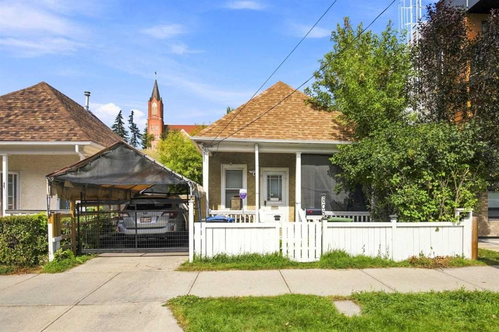 808 Mcdougall Road NE — photo 1