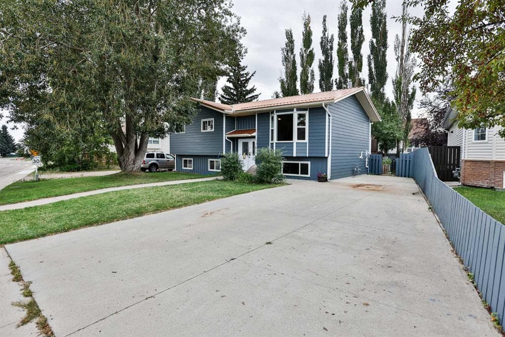 136 Aspen Way — photo 1