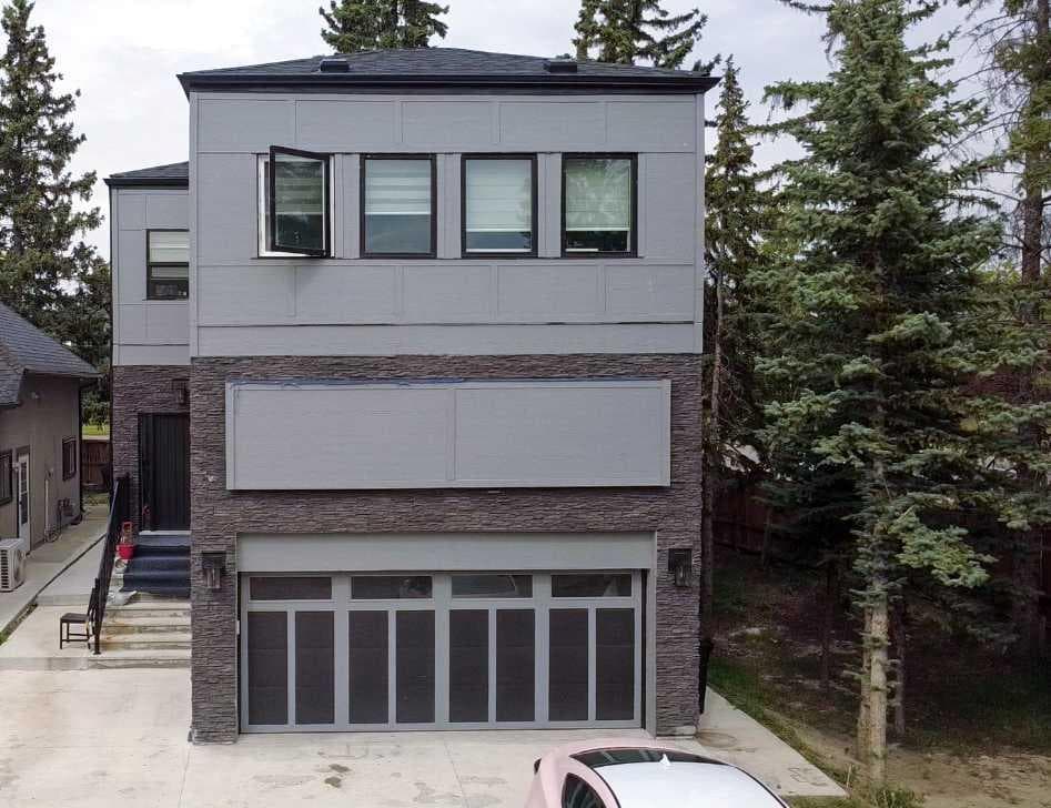6 Strathridge Lane SW — photo 1