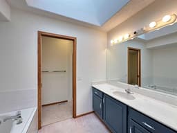 Thumbnail 37