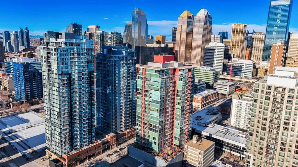 2-bed Apartment for sale at 2001, 215 13 Avenue SW, Calgary