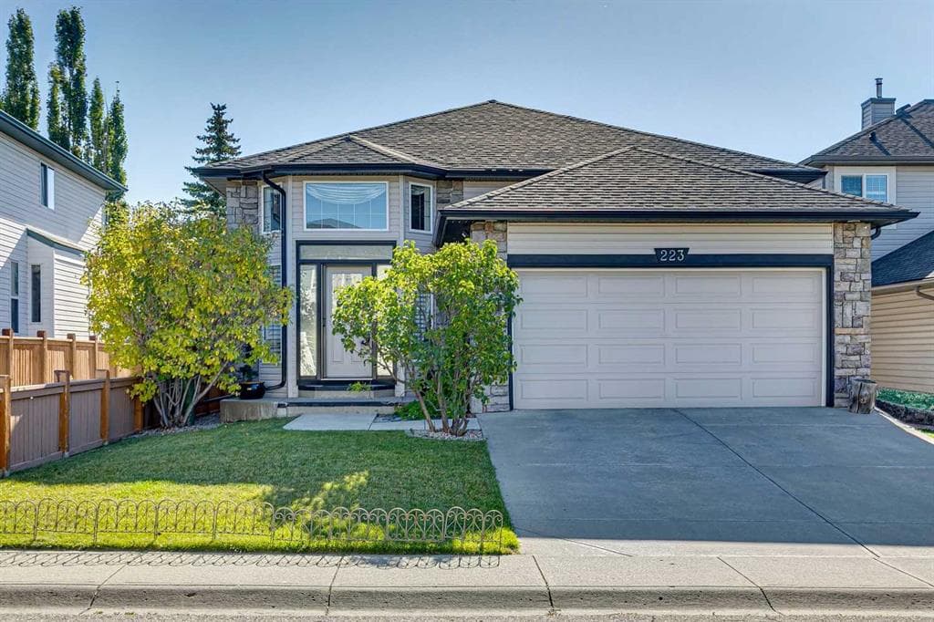 4-bed Detached for sale at 223 Rocky Ridge Close NW, Calgary