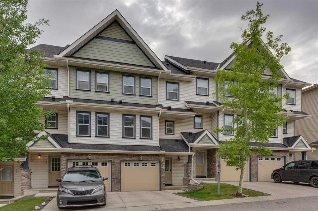 2-bed Townhouse for sale at 55 Panatella Road NW, Calgary