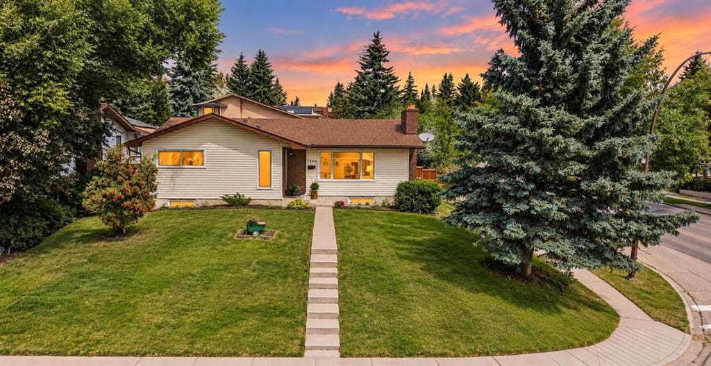 5-bed Detached for sale at 7304 Silver Springs Road NW, Calgary
