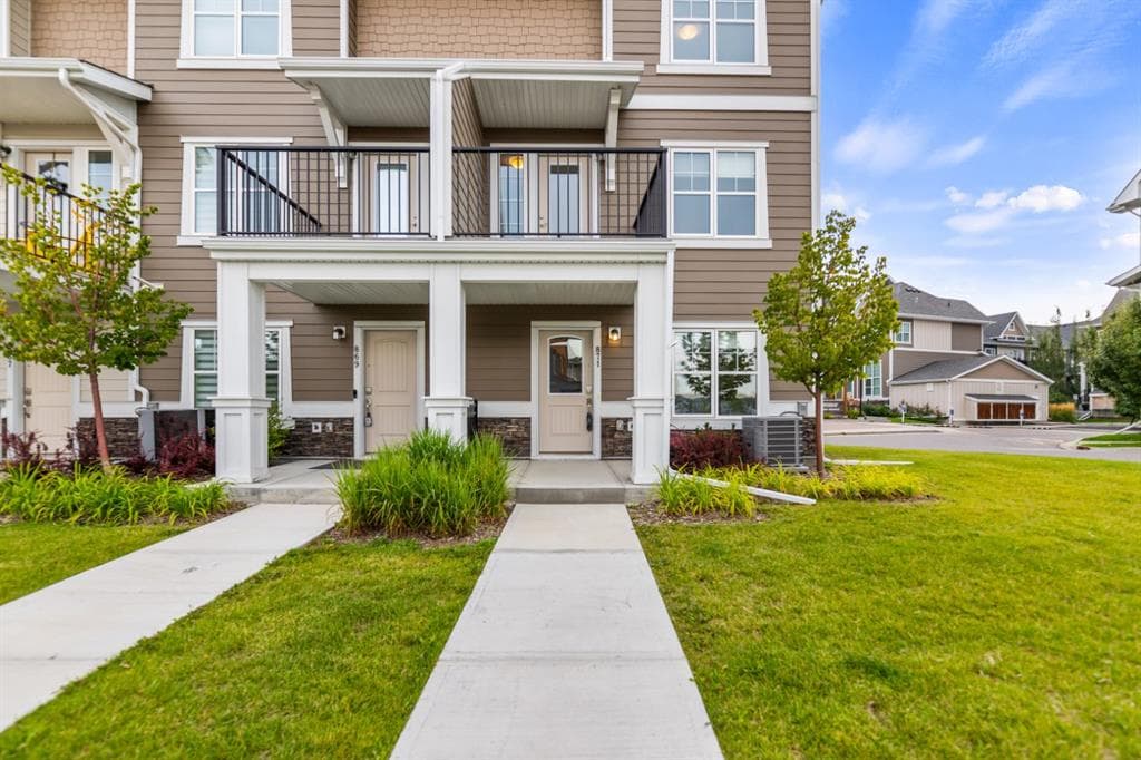3-bed Townhouse for sale at 871 Cranston Avenue SE, Calgary