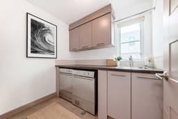 Thumbnail 25
