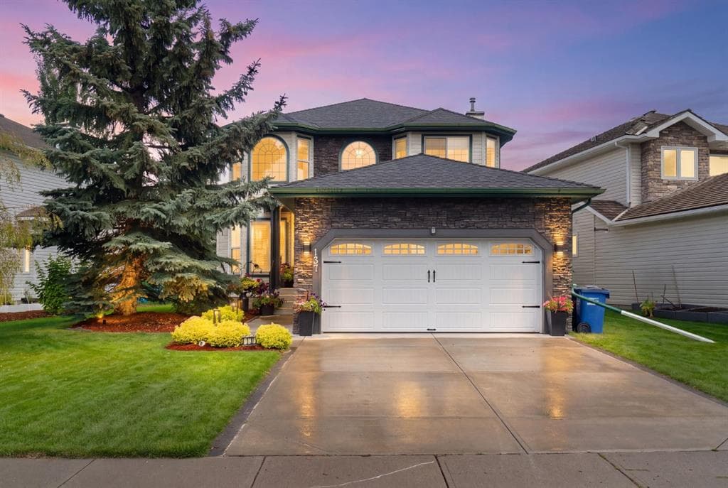 3-bed Detached for sale at 137 Gleneagles View SW, Cochrane