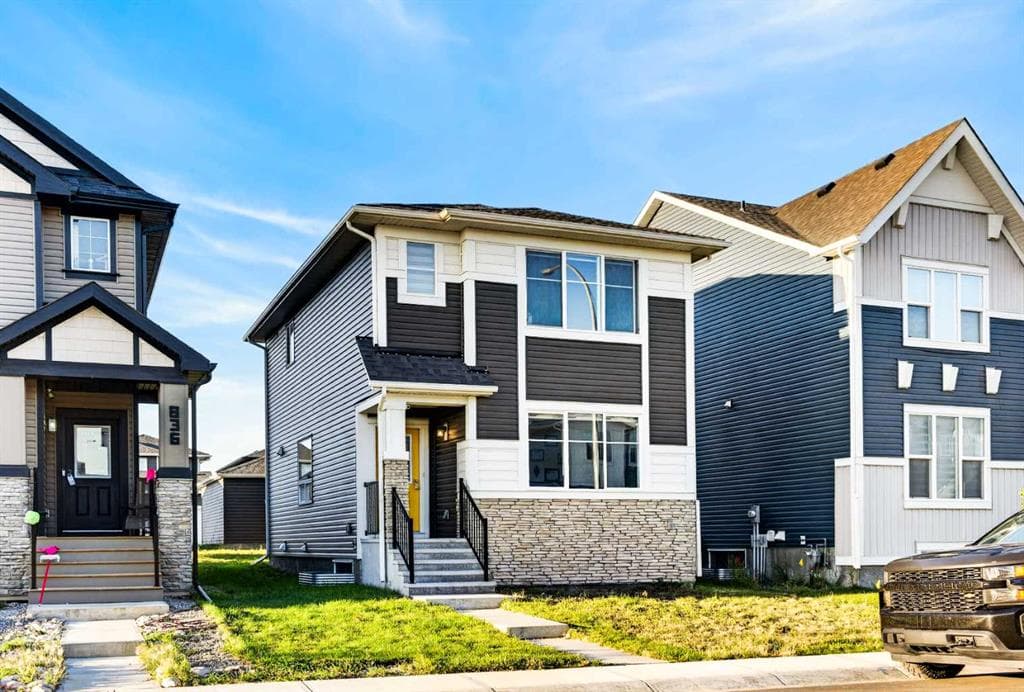 3-bed Detached for sale at 840 Midtown Drive SW, Airdrie