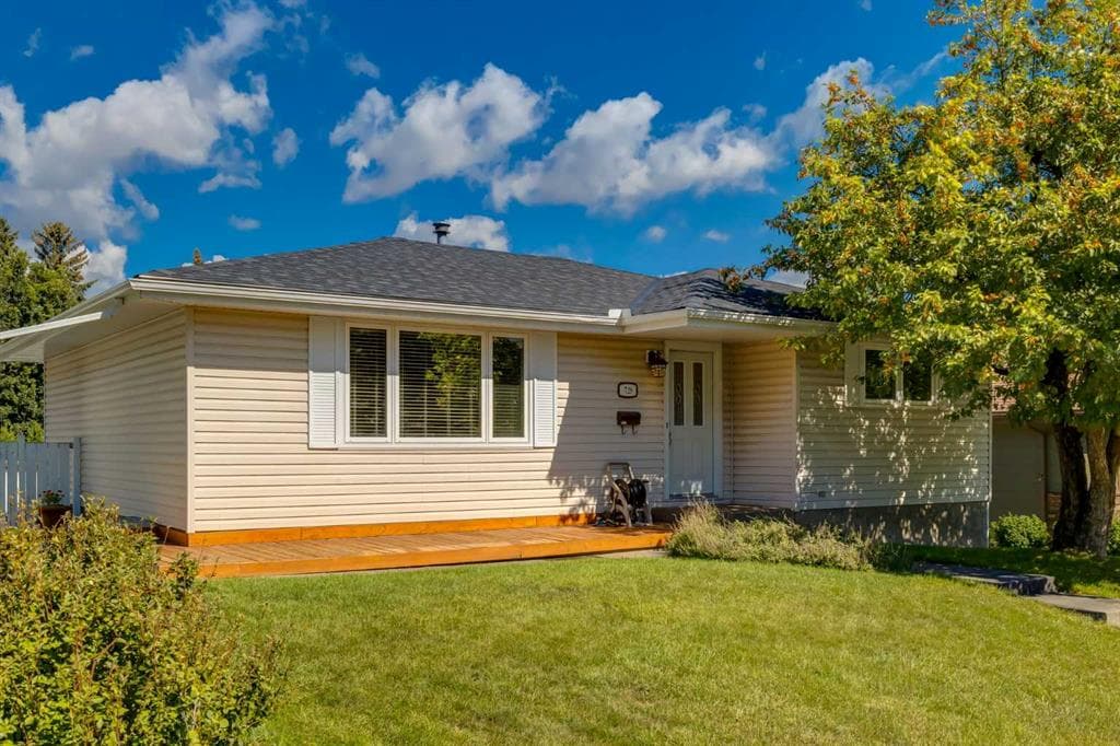5-bed Detached for sale at 728 Canfield Place SW, Calgary