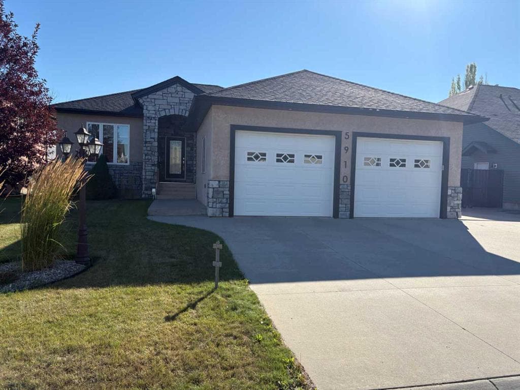 5910 Park Meadows Crescent — photo 1
