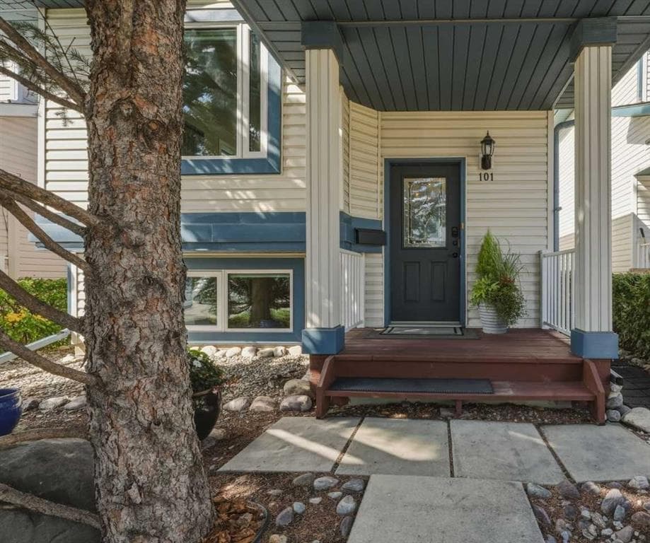 101 Arbour Wood Mews NW — photo 1