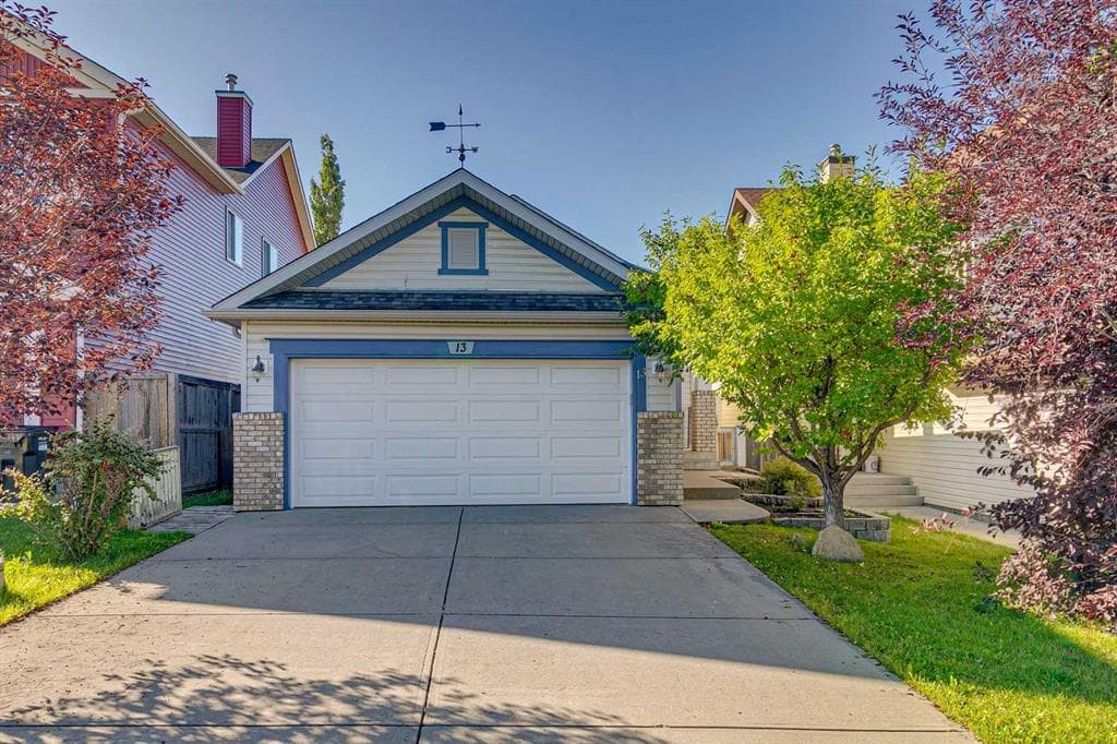 4-bed Detached for sale at 13 Evansbrooke Way NW, Calgary