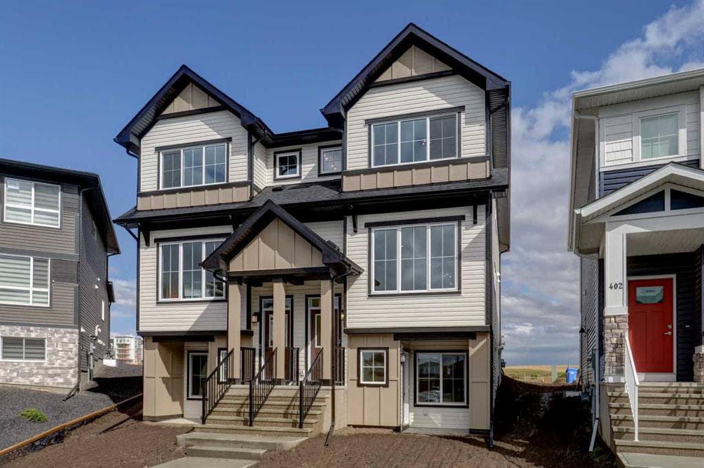 5-bed Semi-detached for sale at 406 Carringvue Grove NW, Calgary
