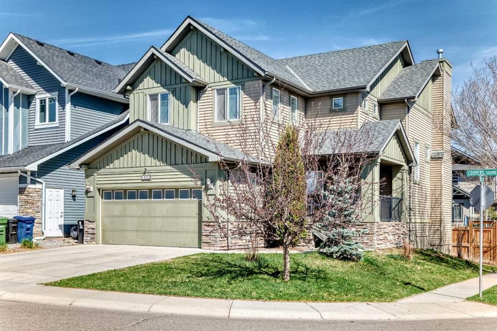 4-bed Detached for sale at 832 Coopers Square SW, Airdrie