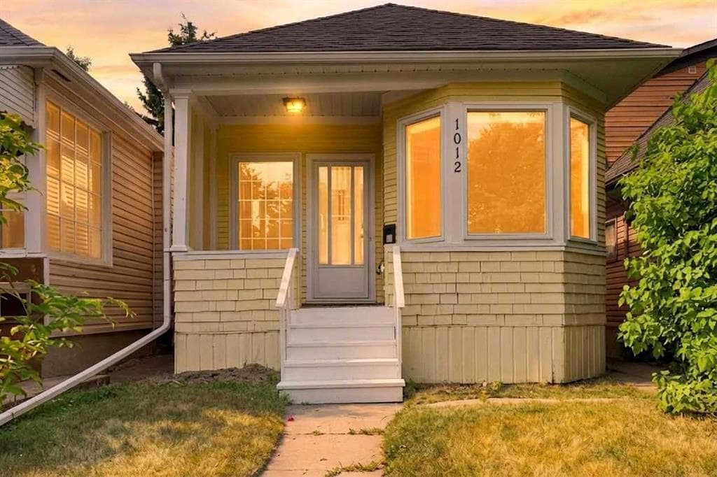 1012 1 Avenue NW — photo 1