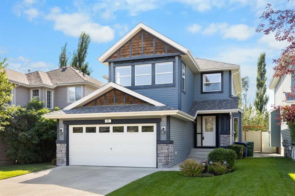 85 Royal Oak Crescent NW — photo 1