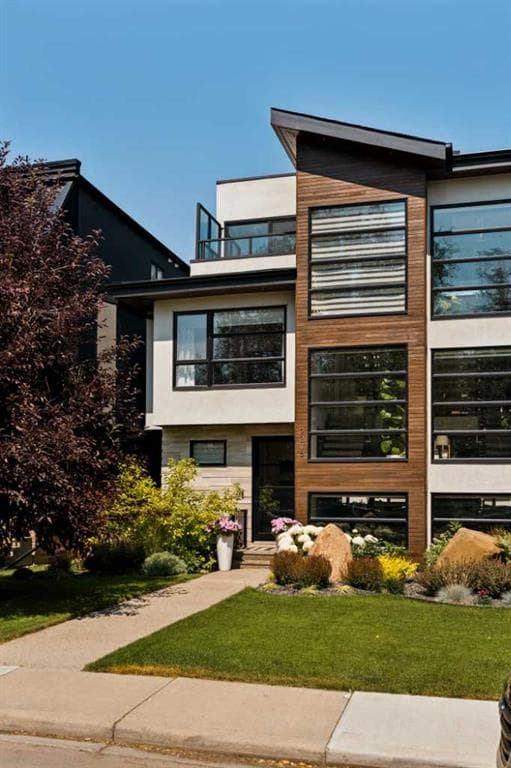 4-bed Semi-detached for sale at 2216 22 Avenue SW, Calgary