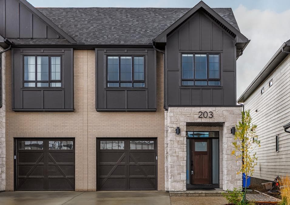 203 Greenwich Drive NW — photo 1