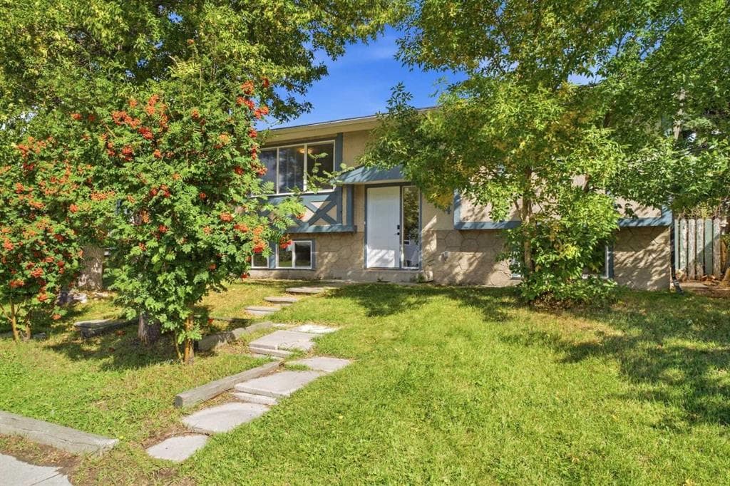 4-bed Detached for sale at 724 55 Street SE, Calgary