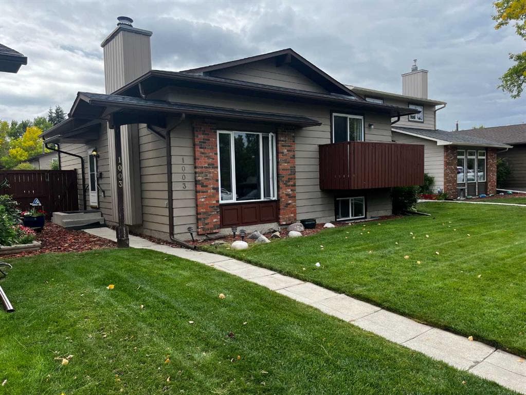 3-bed Detached for sale at 1003 Berkley Drive NW, Calgary
