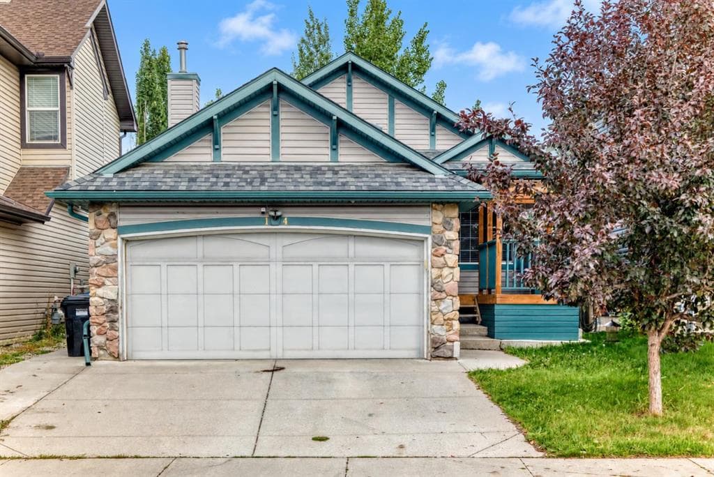 3-bed Detached for sale at 14 Brightondale Park SE, Calgary