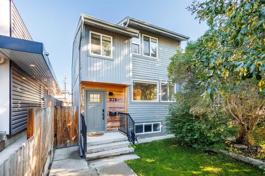 4-bed Townhouse for sale at 836C 68 Avenue SW, Calgary