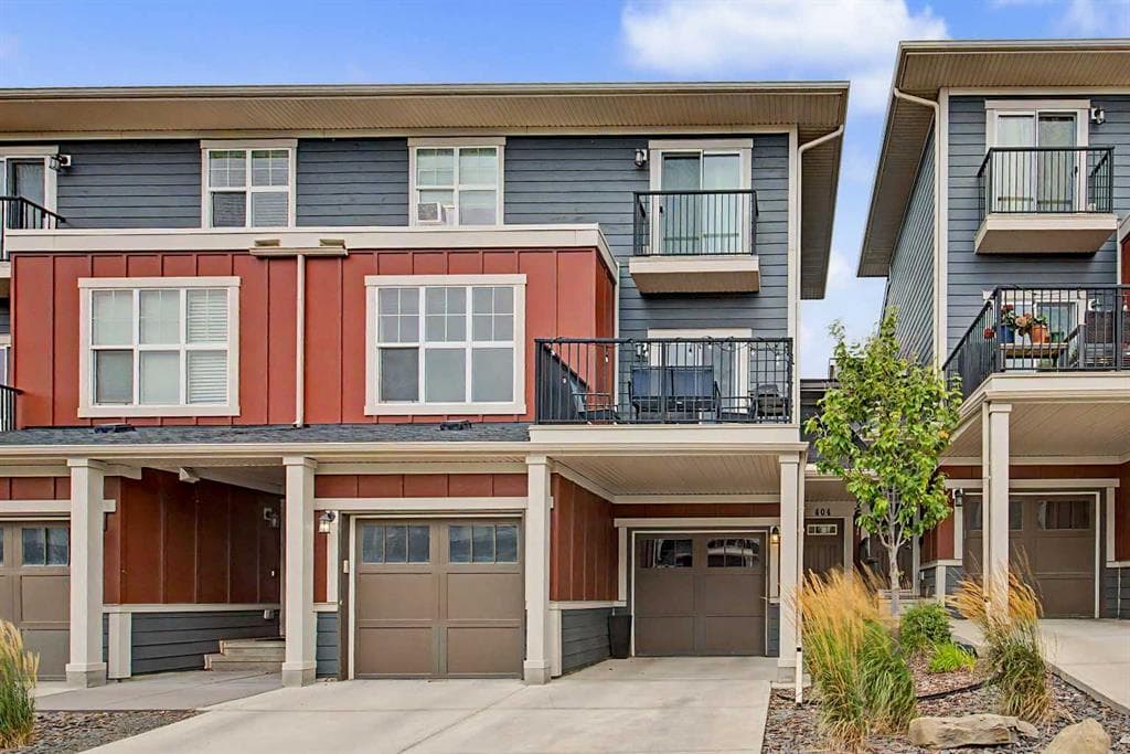 2-bed Townhouse for sale at 404, 428 Nolan Hill Drive NW, Calgary