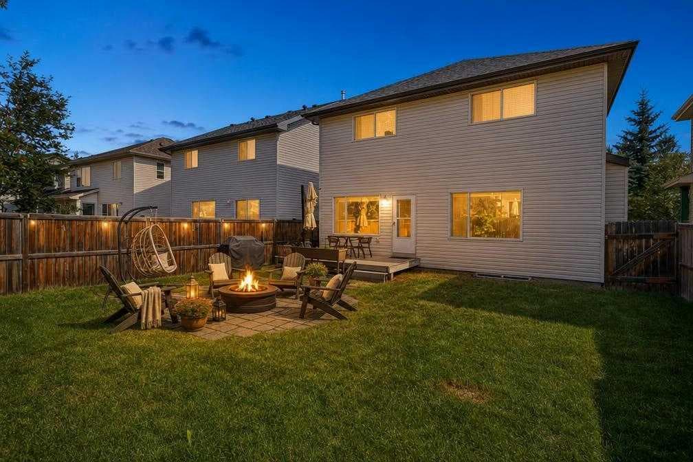 646 Chaparral Drive SE — photo 1