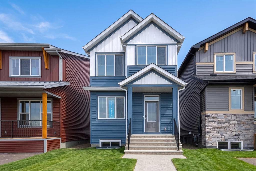 255 Lucas Gate NW — photo 1