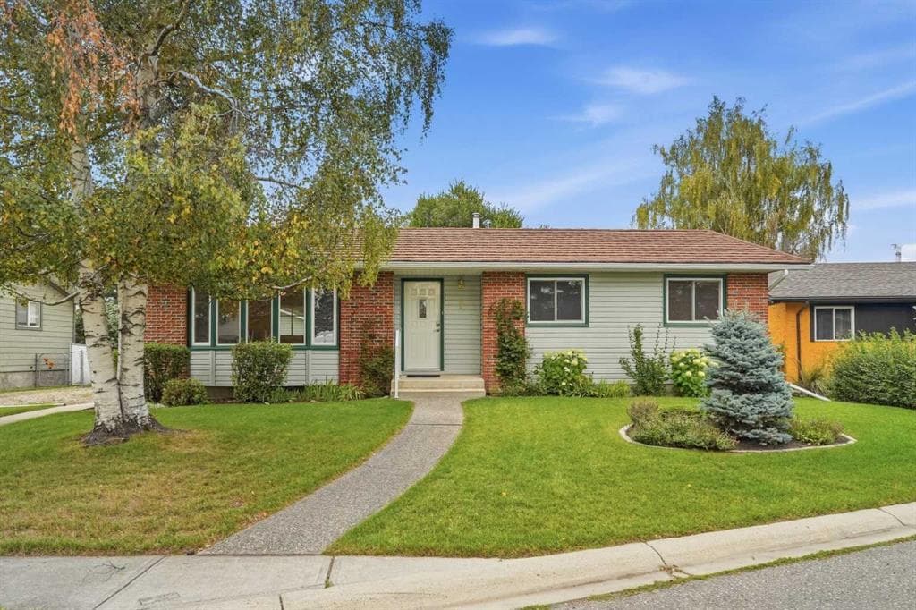5-bed Detached for sale at 7 Mist Road SW, High River