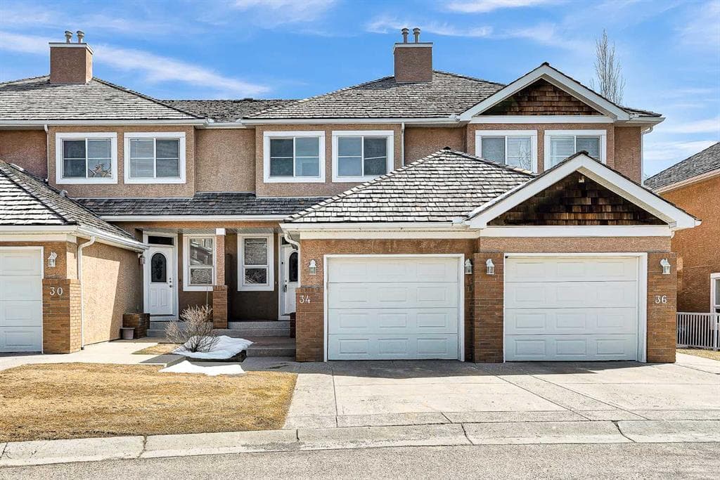 3-bed Townhouse for sale at 34 Royal Manor NW, Calgary