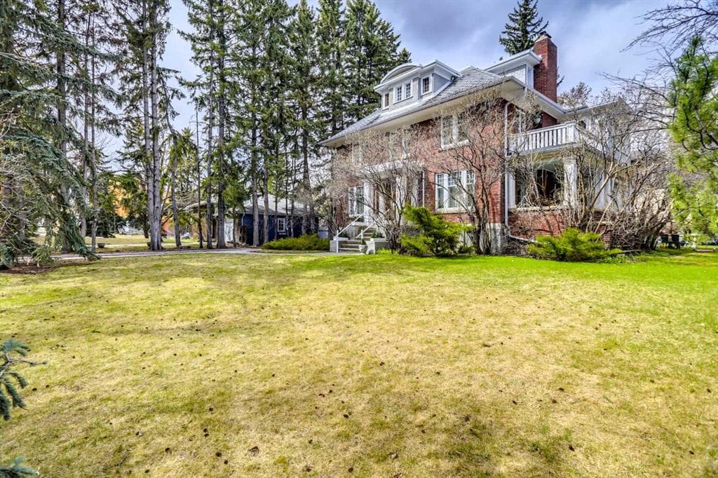 3-bed Detached for sale at 916 DURHAM Avenue SW, Calgary