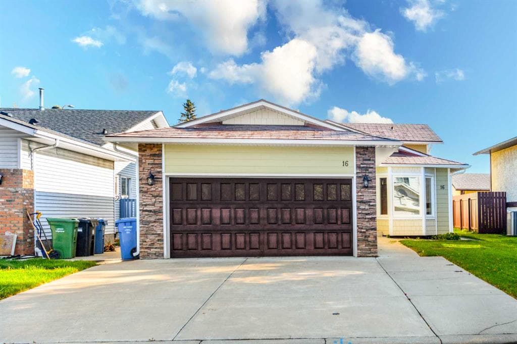 3-bed Detached for sale at 16 DEERSAXON Circle SE, Calgary