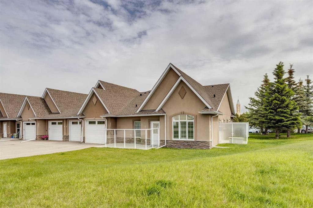 2, 20 River Heights View — photo 1