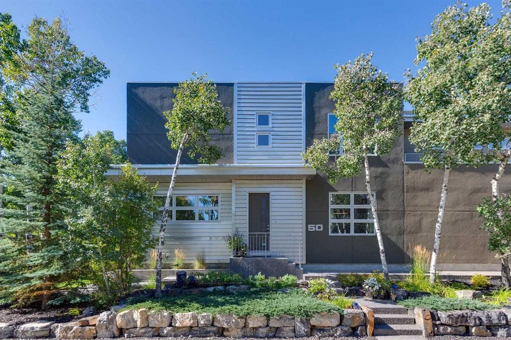 50 Posthill Drive SW — photo 1
