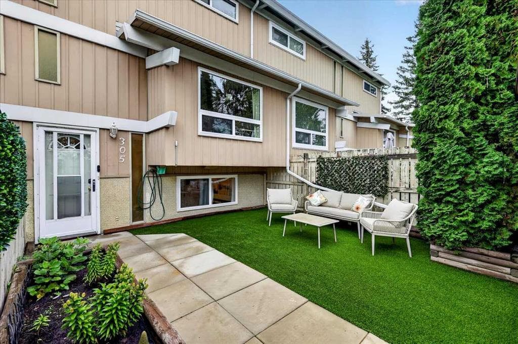 3-bed Townhouse for sale at 305, 11010 Bonaventure Drive SE, Calgary