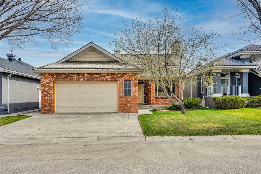 3-bed Detached for sale at 82 Valley Ridge Point NW, Calgary