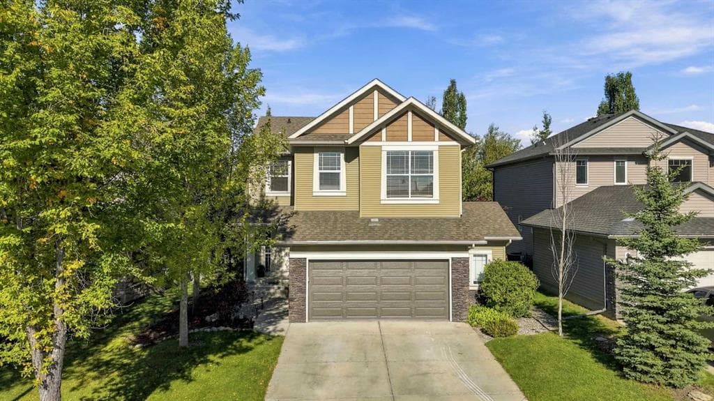5-bed Detached for sale at 38 Drake Landing Drive, Okotoks