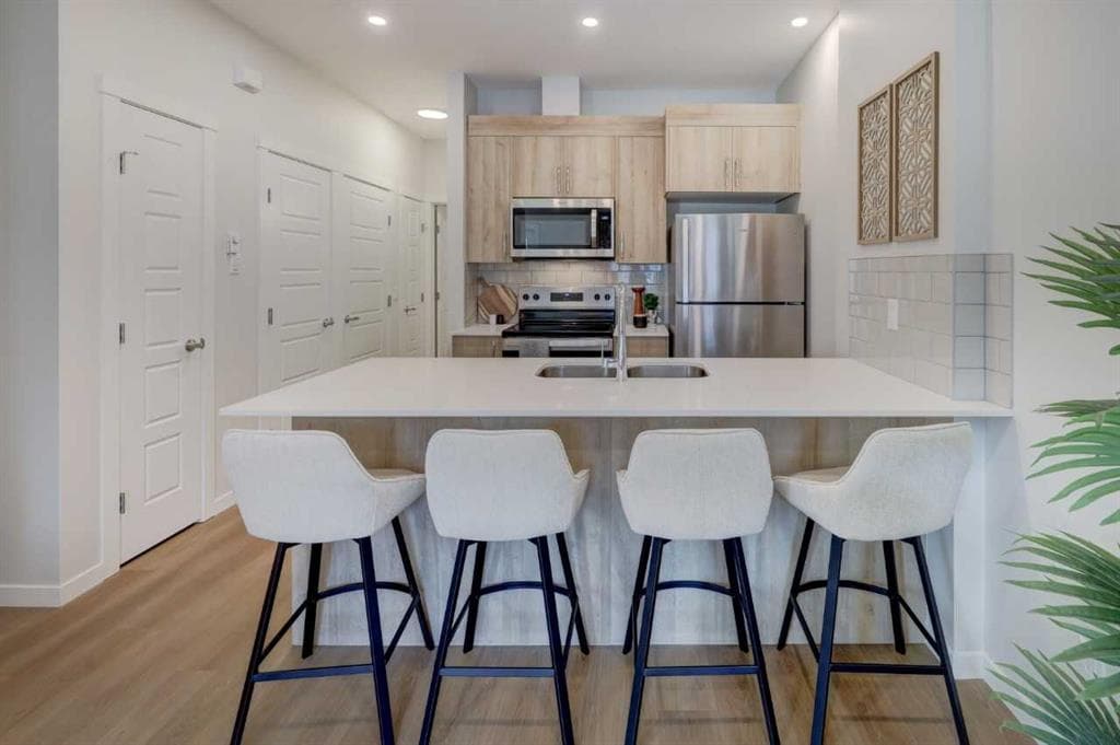 1-bed Townhouse for sale at 113, 155 Crimson Ridge Place NW, Calgary