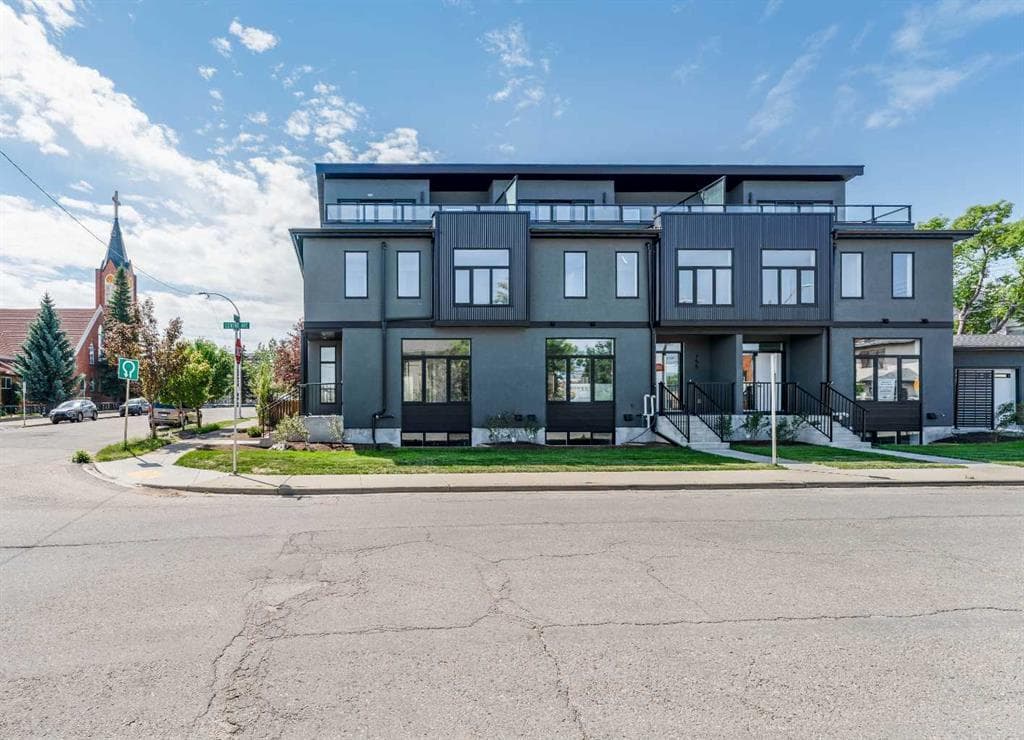 755 Centre Avenue NE — photo 1