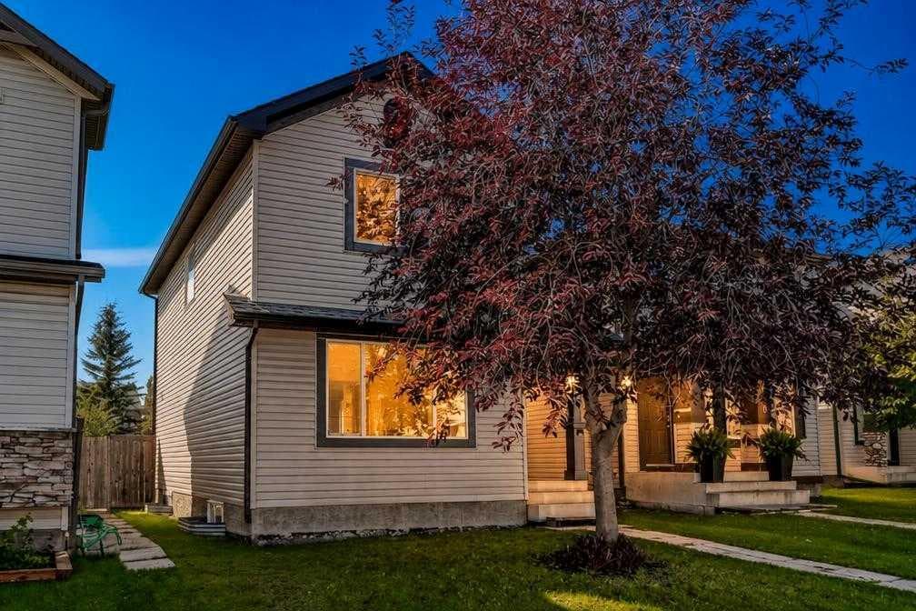 184 Everridge Way SW — photo 1