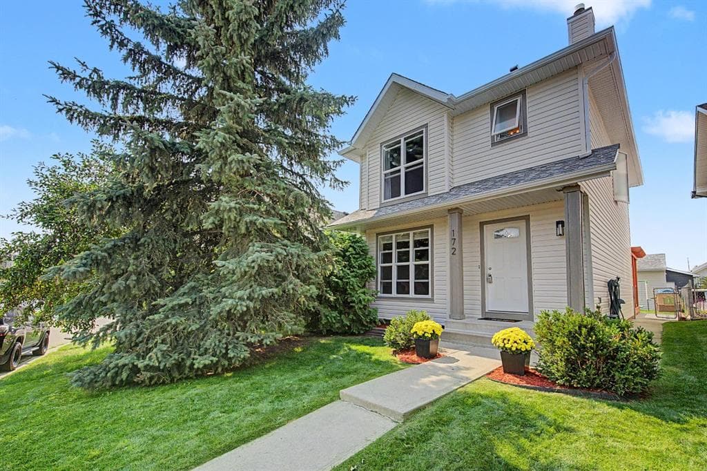 3-bed Detached for sale at 172 Coverton Circle NE, Calgary