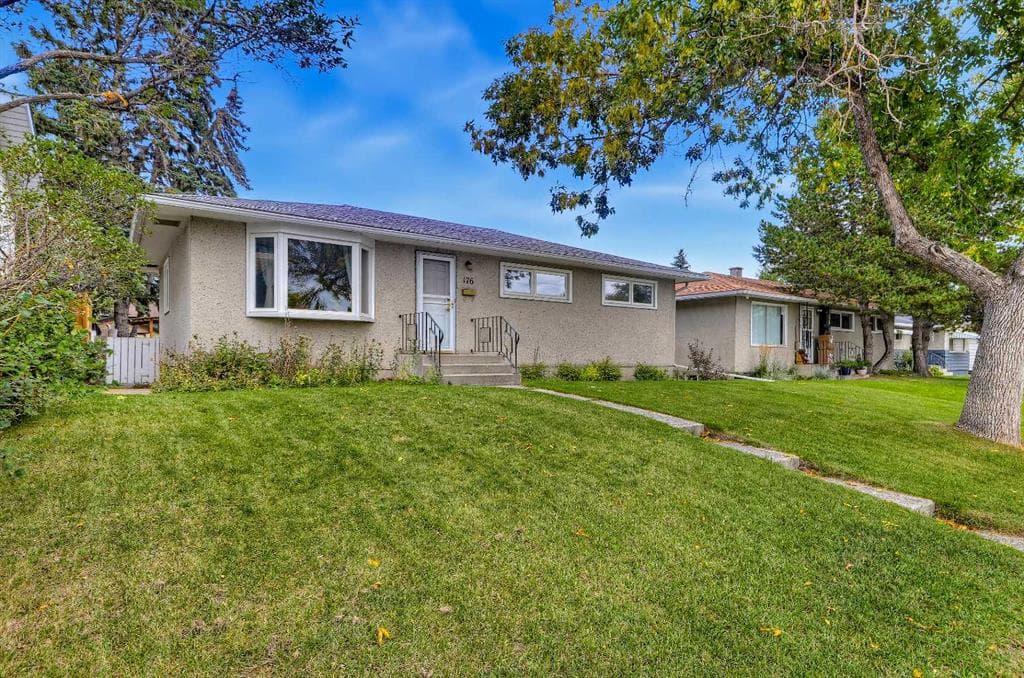 176 Frobisher Boulevard SE — photo 1