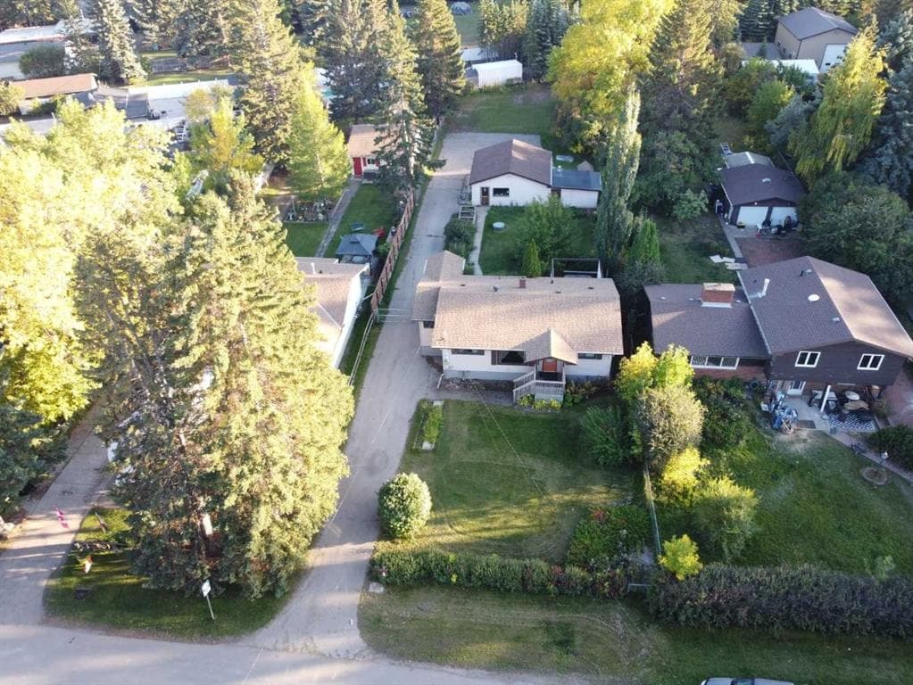 4-bed Detached for sale at 7219 Bow Crescent NW, Calgary