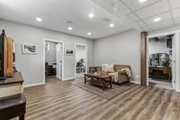 Thumbnail 25