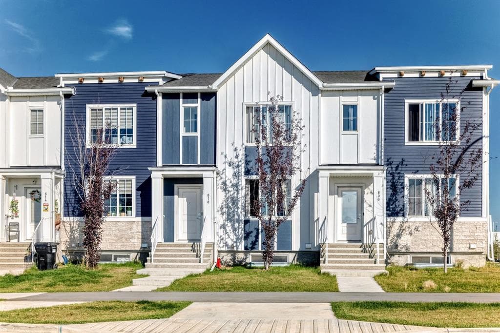 3-bed Townhouse for sale at 810 Cornerstone Street NE, Calgary