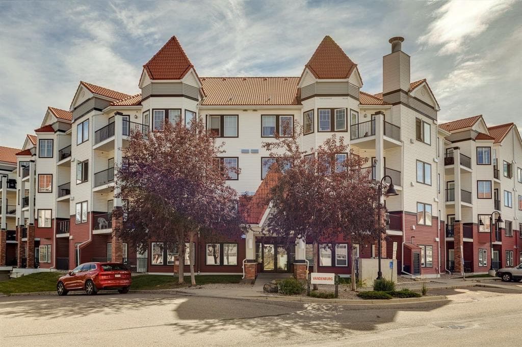 2-bed Apartment for sale at 210, 20 Royal Oak Plaza NW, Calgary