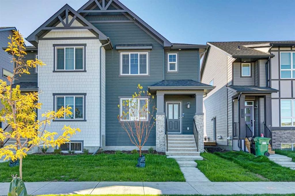 3-bed Semi-detached for sale at 297 Creekside Drive SW, Calgary