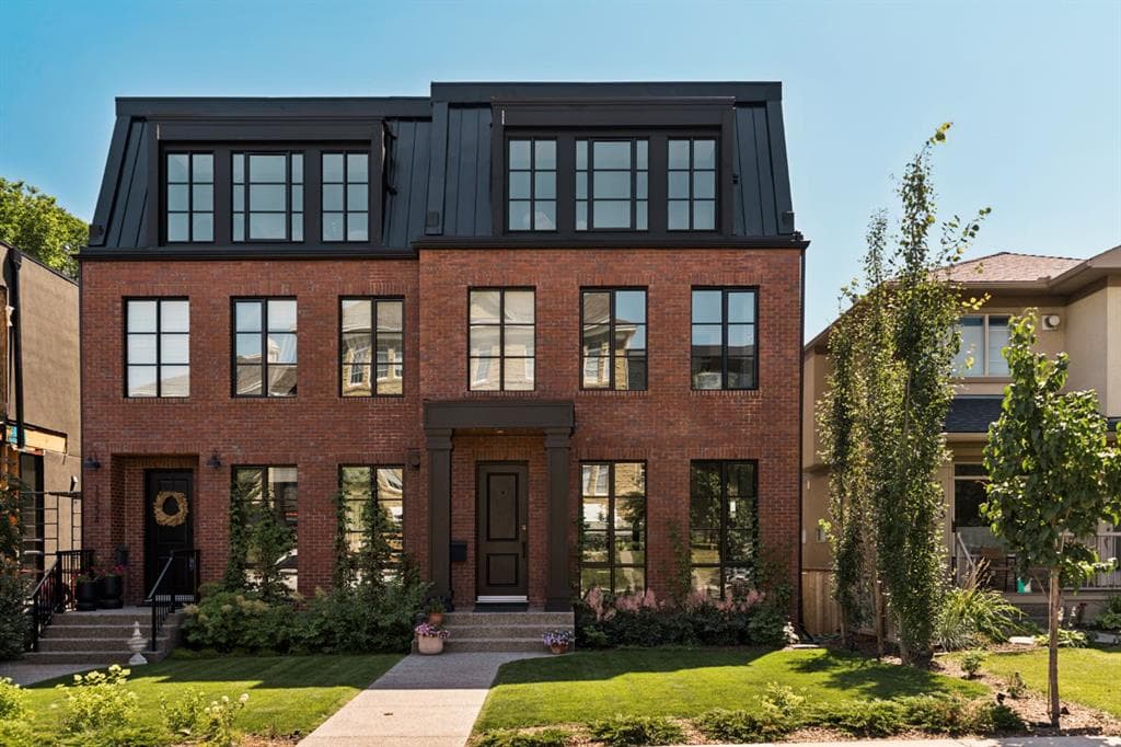 1723B 30 Avenue SW — photo 1